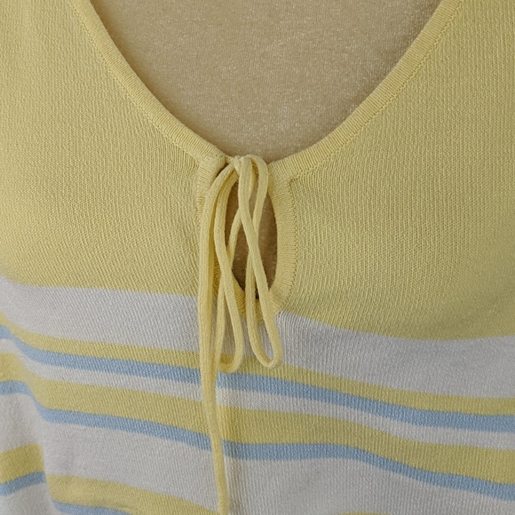 First Issue by Liz Claiborne cotton spring top - Picture 2 of 3